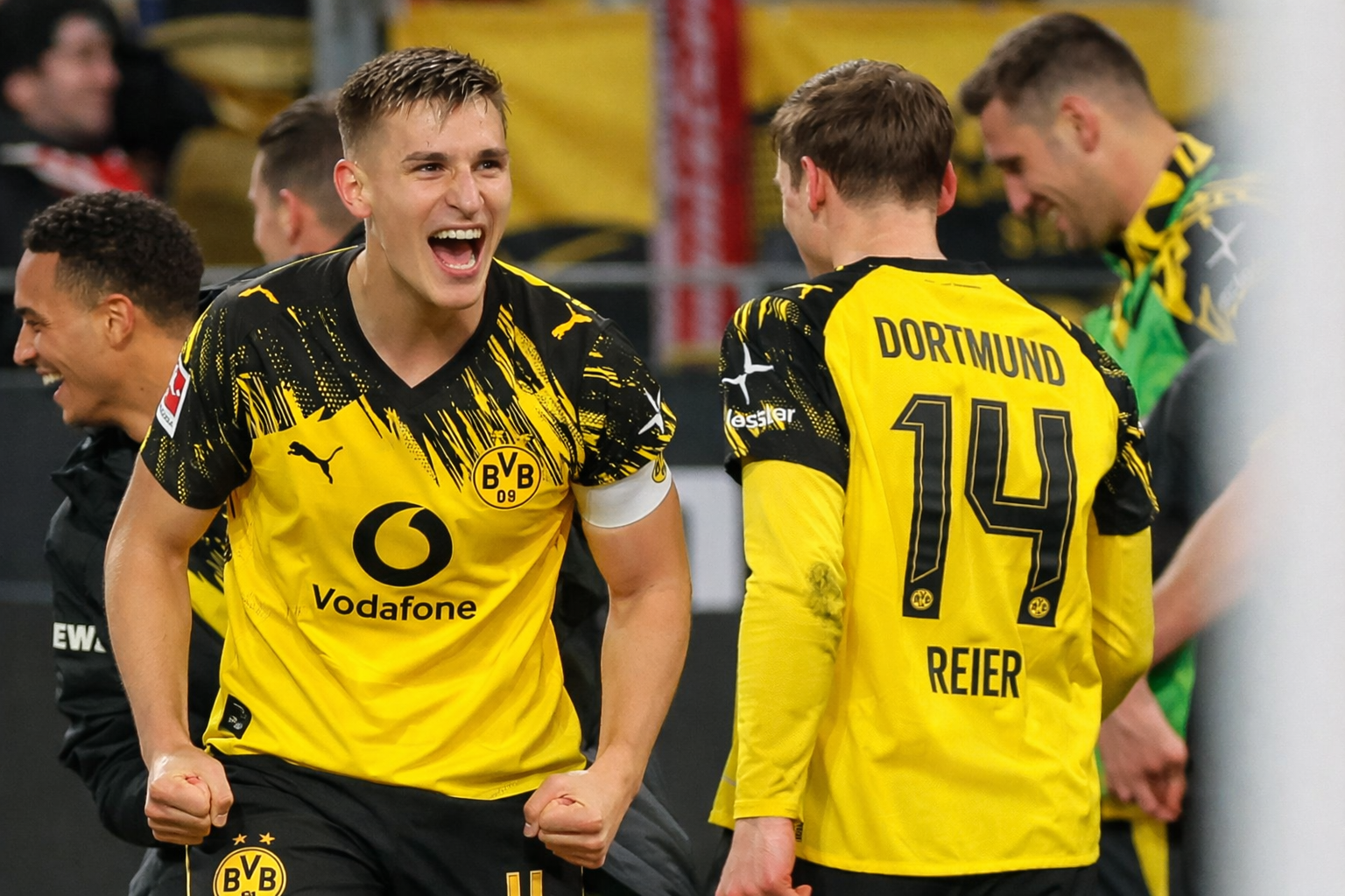 Ticker: Teilnehmer: Eintracht Frankfurt Gegen BVB – Analyse, Aufstellungen und Spielbedeutung