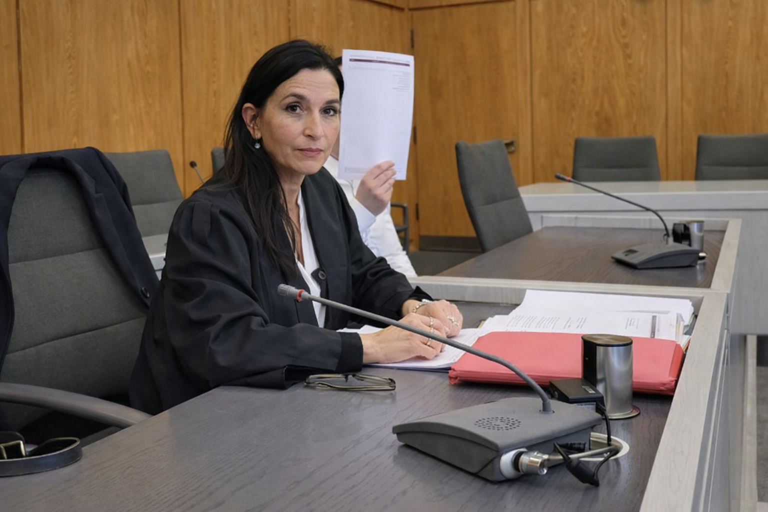 Ist Simone Dahlmann verheiratet? Fakten, Gerüchte und was wirklich bekannt ist